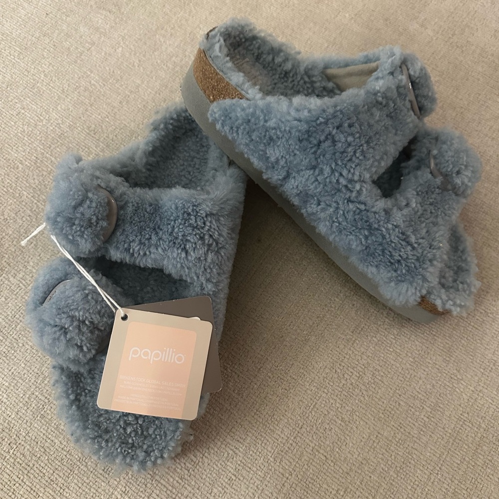 Cozy Birkenstock Papillio Arizona Blue Big Buckle Shearling Slippers